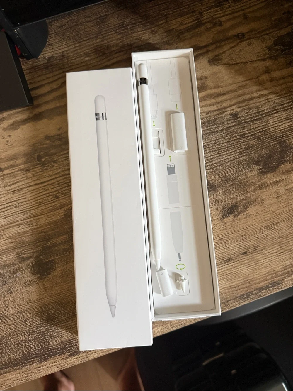 Apple White Stylus Pencil with Adapter Set